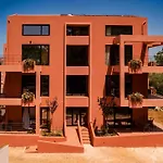 Ydorilion Suites