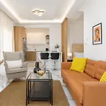 Simone By Halu!, Apartments In The Center
