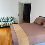 Apartment With Private Garden In Alimos