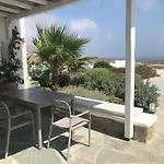 Yakinthos Residence