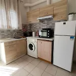 Elegant Central Apartment In Volos