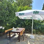 Armonia & Anemos Family Apartments