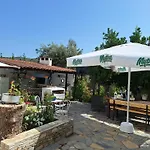 Ammos & Asterias Family Apartments