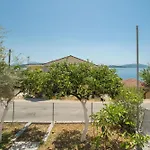 Gaia The Cottage House