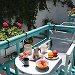 Tasoula Guest House