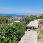 Aloni Stone Studio With Private Parking