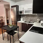 Beautiful Luxurious Family Apartment In Koukaki