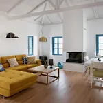 Positivespace Kalamata Heights