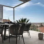 Positivespace Kalamata Heights