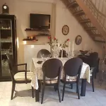 Dimitra'S Garden Apartments