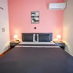Modern Apartment By Athens' Center
