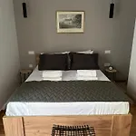 A17 Rhodolite Sunny Terrace