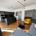 A18 Just Renovated 3Bd Luxury
