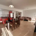 Coral Apartment-Three Bedroom Apartment With Balcony And Sea View