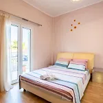 Kalamata'S Sunny Retreat Near The Historic Center