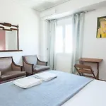 Splendid Apt Located In The Historic Area Of Exarcheia