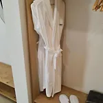 Cabana White Boutique Hotel & Suites