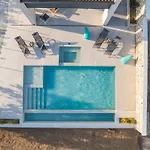 Soha Luxury House