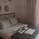 Modern Apartment In Athens