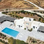 Crystal Blue 4Br With Infinity Pool By Jj Hospitality