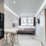 Andriiaanii Apartment Athens