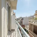 Bright & Airy 2Bd Apt Close To National Garden