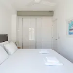 Bright & Airy 2Bd Apt Close To National Garden