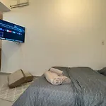 Quiet Stylish Studio