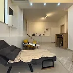 Quiet Stylish Studio