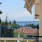 Holiday Center 9