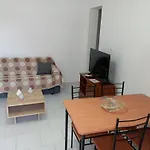 Akrogiali Rooms & Studios