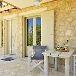 Mounty Island Villas