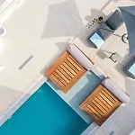 Quartano Luxury Cycladic Residence, Adults Only