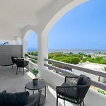 Alexander Suites