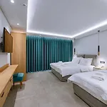 Aloe Elegant Suites