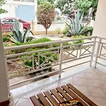 Apartment With Two Bedrooms And Free Parking