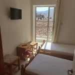 Mina Apartments