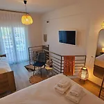 Niriides Boutique Suites