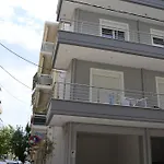 Enio Axd Guest House With Private Parking