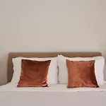 Sunny And Comfy Apartment In Kolonaki