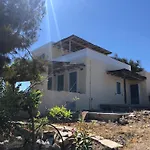 Ξενωνασ Μαρη