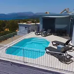 Cranae Tranquil Luxury Villas