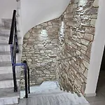 Anesis Apartment