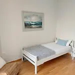 Ήσυχο Φωτεινό Δωμάτιο Με Βεράντα