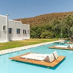 Ow Andros Suite 2,Private Whirlpool