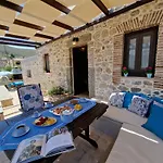 Sevi'S Traditional House