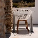 Mikri Sorriso - Luxurious Villa On The Beach