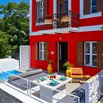 Annikas Port View-Ground