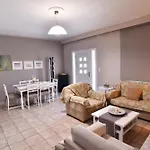 Adam'S Villa