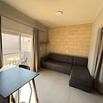 Ifi'S Apartments
